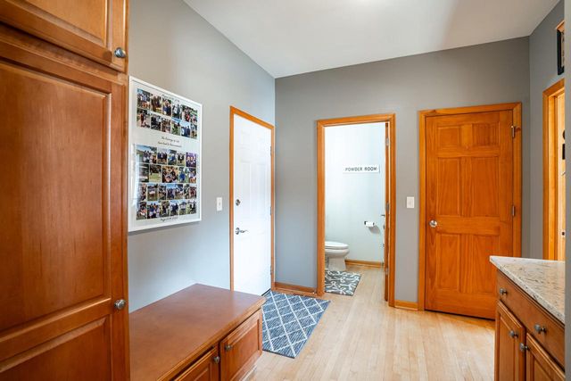 1288 Northview DRIVE, Oconomowoc, WI 53066