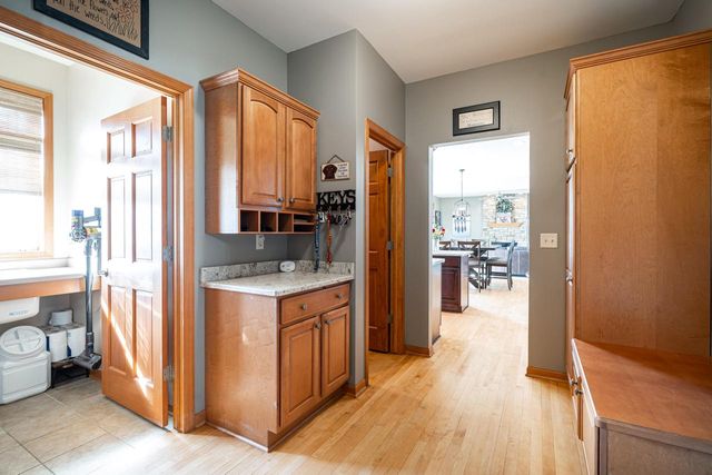 1288 Northview DRIVE, Oconomowoc, WI 53066