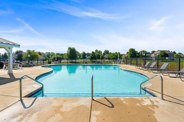 1288 Northview DRIVE, Oconomowoc, WI 53066