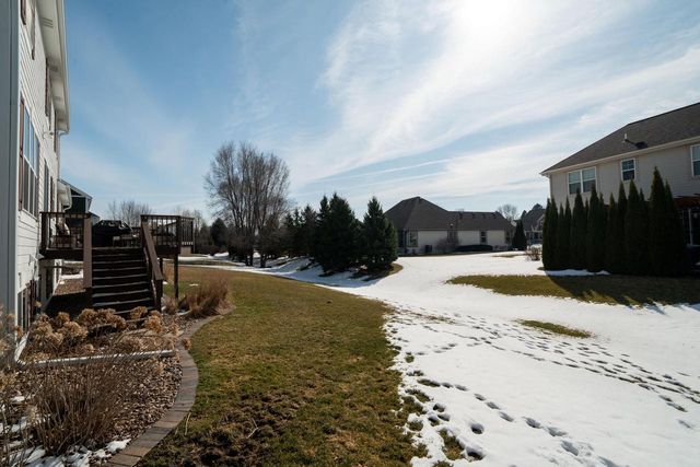 1288 Northview DRIVE, Oconomowoc, WI 53066