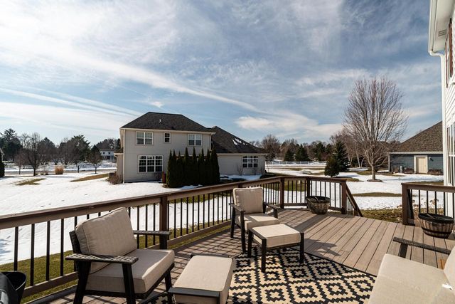 1288 Northview DRIVE, Oconomowoc, WI 53066