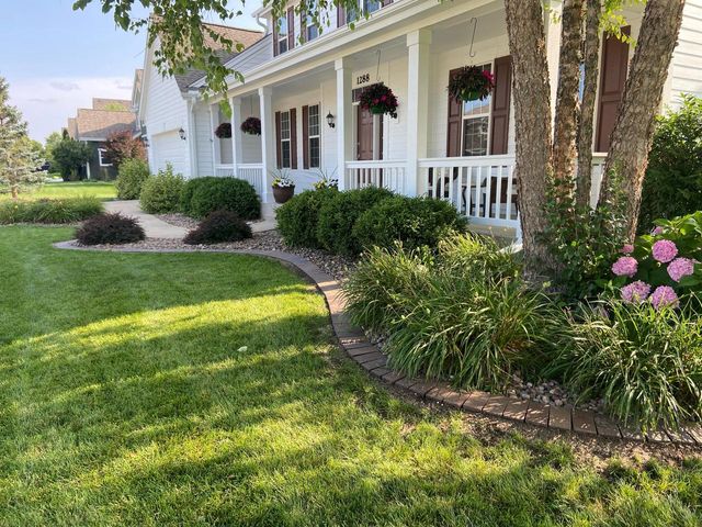 1288 Northview DRIVE, Oconomowoc, WI 53066