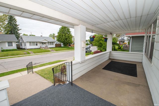 114 River Avenue, Mishawaka, IN 46544