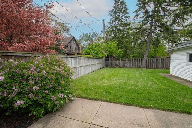 114 River Avenue, Mishawaka, IN 46544