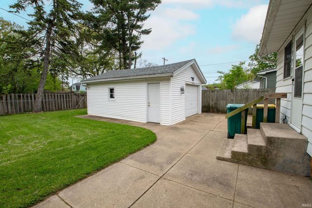114 River Avenue, Mishawaka, IN 46544