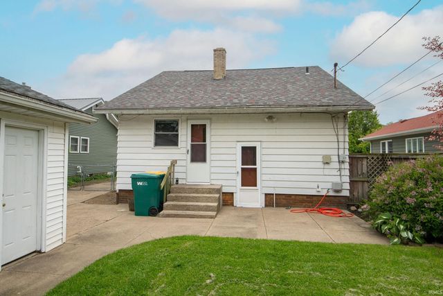 114 River Avenue, Mishawaka, IN 46544