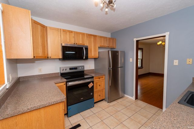 114 River Avenue, Mishawaka, IN 46544