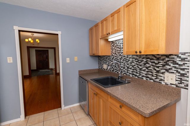 114 River Avenue, Mishawaka, IN 46544