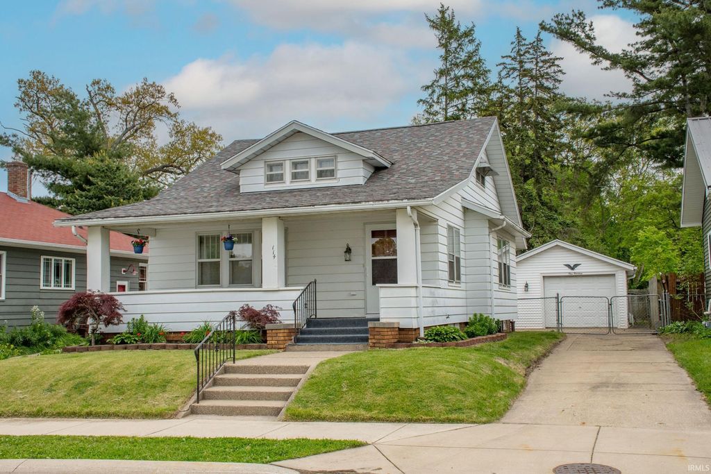 114 River Avenue, Mishawaka, IN 46544