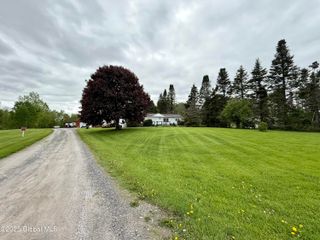 682 Midline Road, Perth, NY 12010