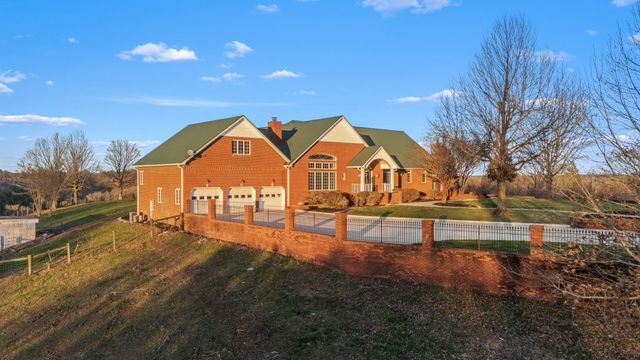 499 Mount Herman Rd, Shelbyville, TN 37160