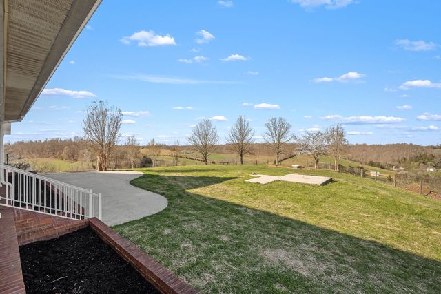 499 Mount Herman Rd, Shelbyville, TN 37160