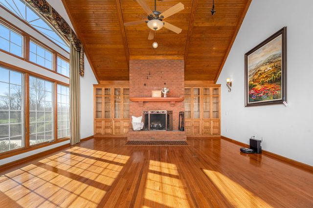 499 Mount Herman Rd, Shelbyville, TN 37160