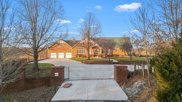 499 Mount Herman Rd, Shelbyville, TN 37160