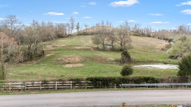 499 Mount Herman Rd, Shelbyville, TN 37160