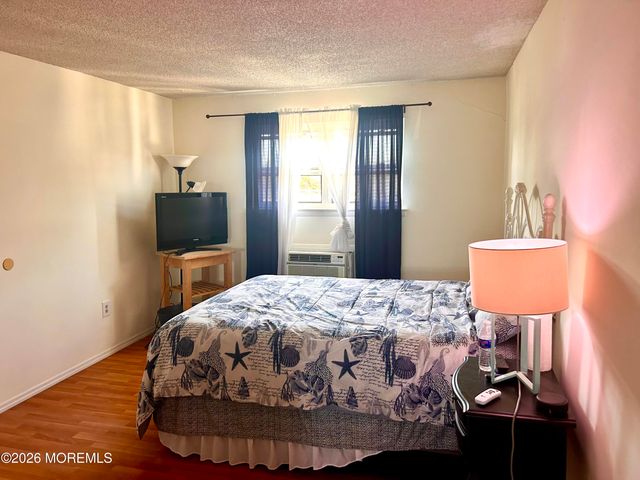 76 Wharfside Drive 404, Monmouth Beach, NJ 07750