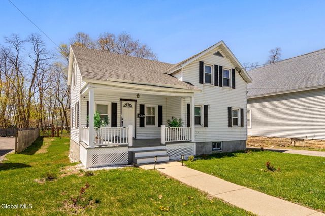 1321 Helderberg Avenue, Schenectady, NY 12306