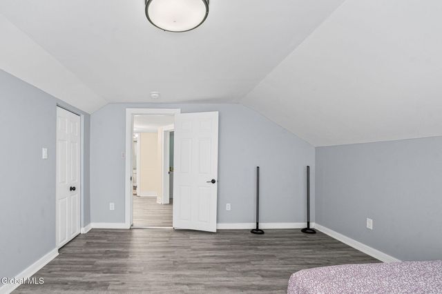 1321 Helderberg Avenue, Schenectady, NY 12306