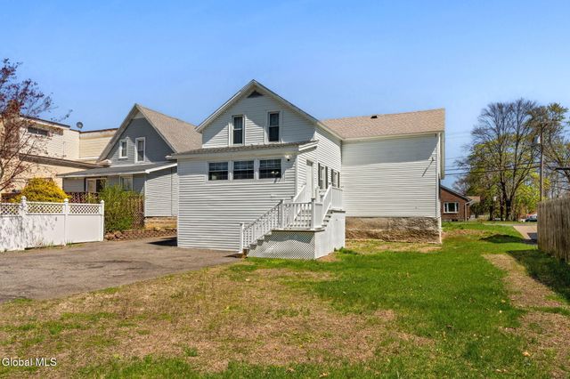 1321 Helderberg Avenue, Schenectady, NY 12306