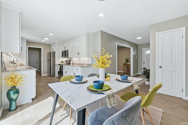 11264 E 550 S, Laotto, IN 46763