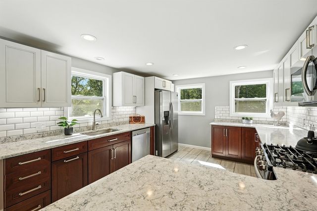 531 Old North Rd, Worthington, MA 01098