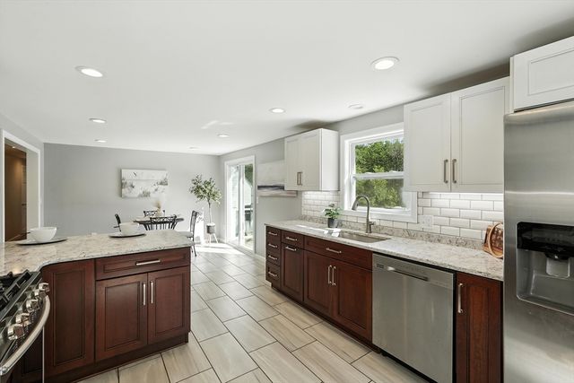531 Old North Rd, Worthington, MA 01098