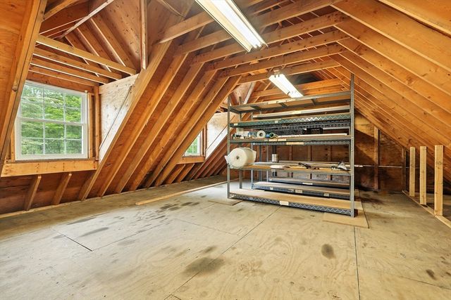 531 Old North Rd, Worthington, MA 01098