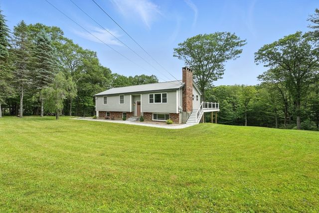 531 Old North Rd, Worthington, MA 01098