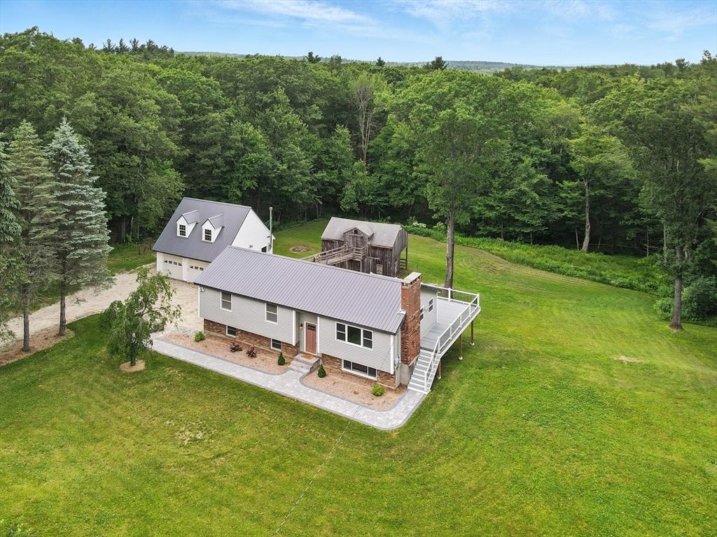 531 Old North Rd, Worthington, MA 01098