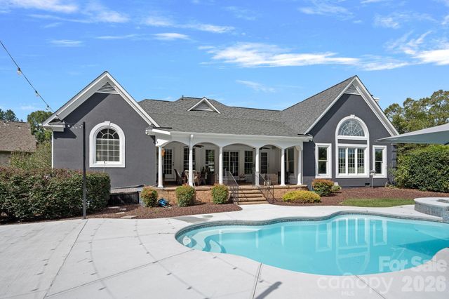 18806 Boundary Oaks Court, Davidson, NC 28036