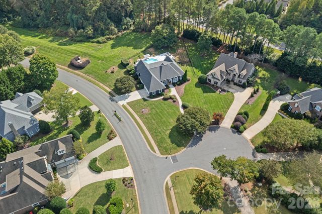 18806 Boundary Oaks Court, Davidson, NC 28036
