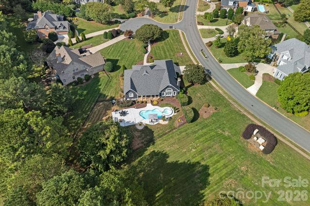18806 Boundary Oaks Court, Davidson, NC 28036