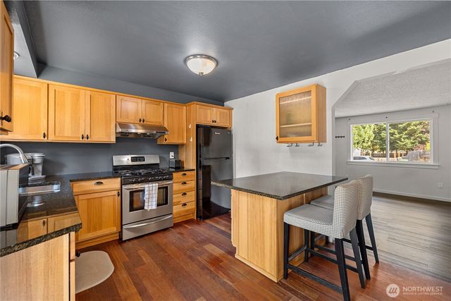 8930 57th Drive NE, Marysville, WA 98270