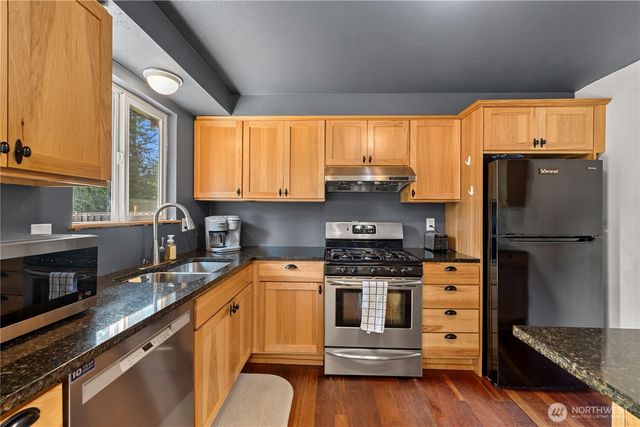 8930 57th Drive NE, Marysville, WA 98270