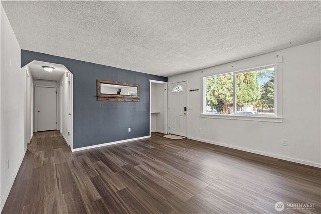 8930 57th Drive NE, Marysville, WA 98270
