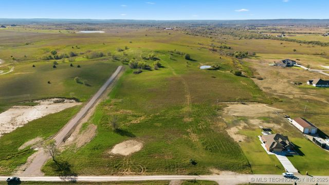 002 Sandstone Avenue, Skiatook, OK 74070