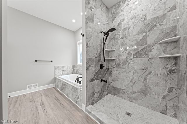 SL Ameer Drive, Oakwood Village, OH 44146