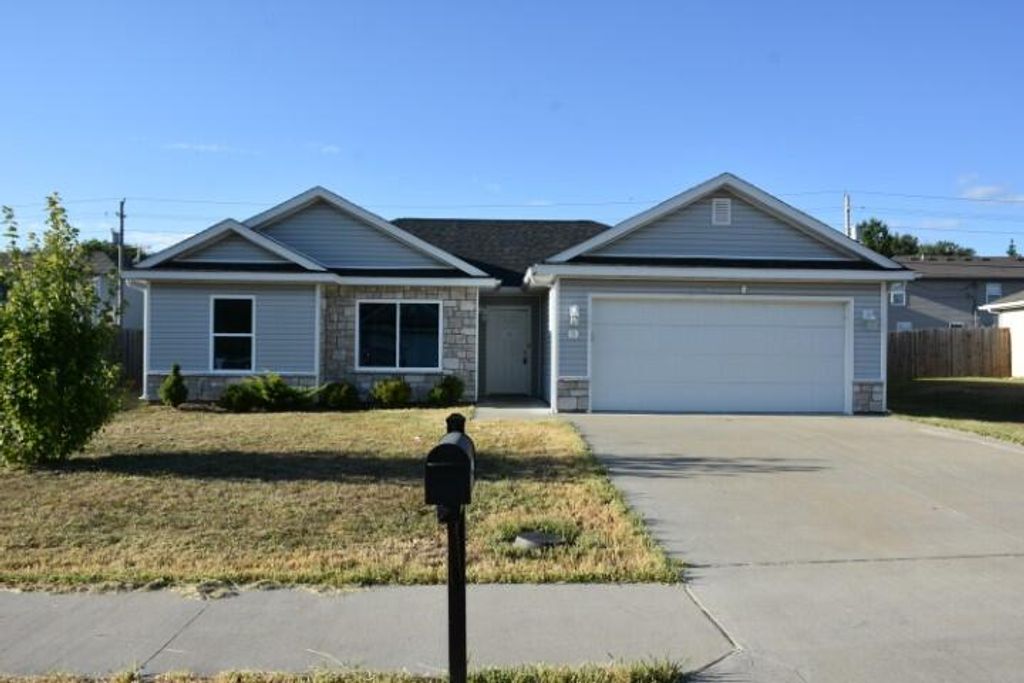 5 COPPER MOUNTAIN DR, Columbia, MO 65202