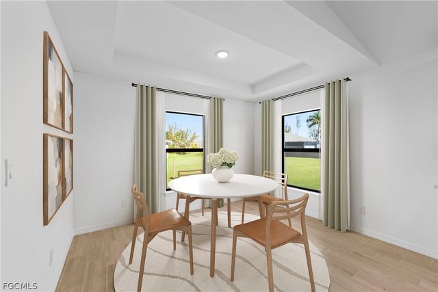 30 NE 12th TER, Cape Coral, FL 33909