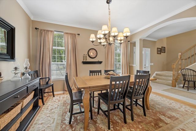 621 Dunhill Lane, Carol Stream, IL 60188