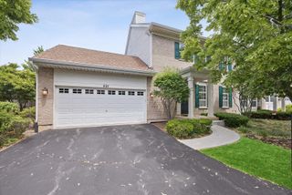 621 Dunhill Lane, Carol Stream, IL 60188