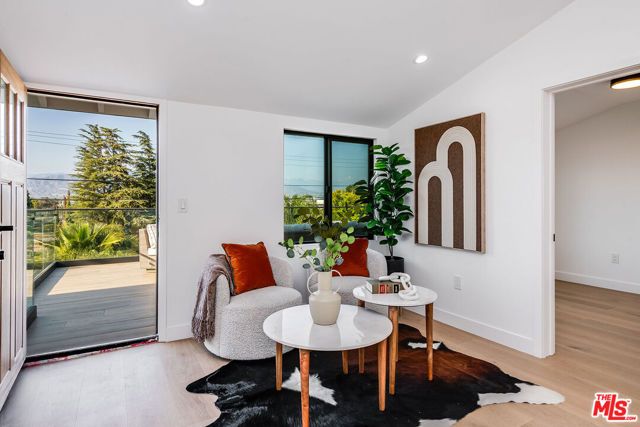 3744 Vineland Avenue, Studio City (los Angeles), CA 91604