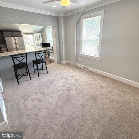 5 3RD ST, Brookhaven, PA 19015