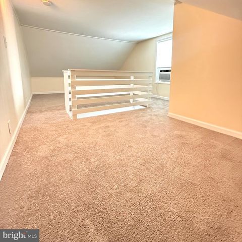 5 3RD ST, Brookhaven, PA 19015