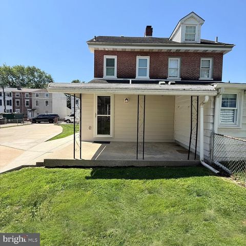5 3RD ST, Brookhaven, PA 19015