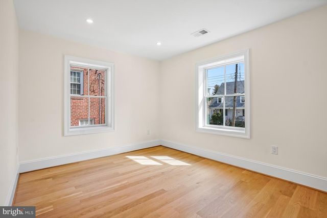 4317 WINDOM PL NW, Washington, DC 20016