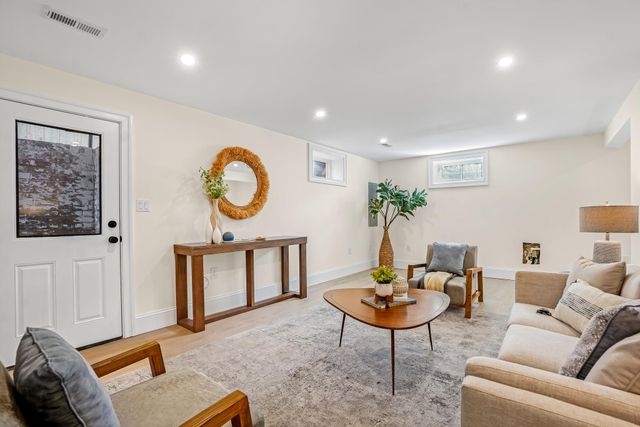 4317 WINDOM PL NW, Washington, DC 20016