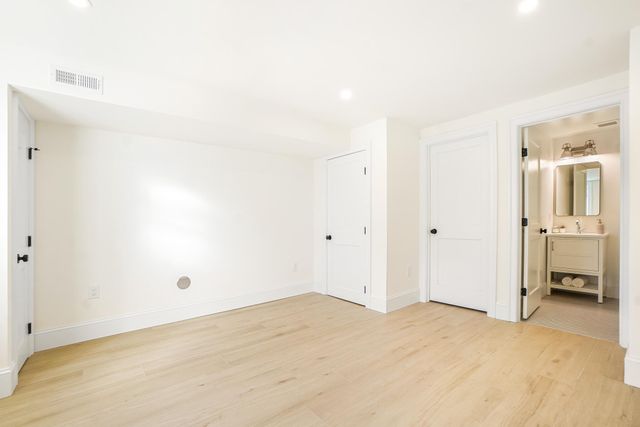 4317 WINDOM PL NW, Washington, DC 20016