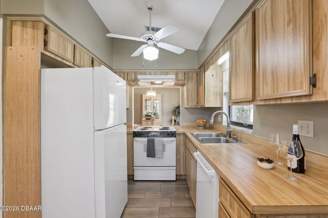 222 Shangri La Circle, Edgewater, FL 32132