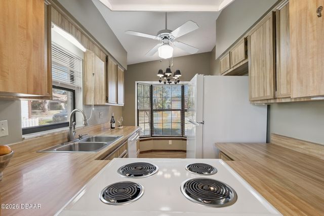 222 Shangri La Circle, Edgewater, FL 32132